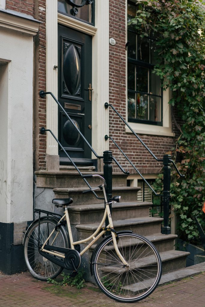 tiktok influencer marketing cooking image of amsterdam